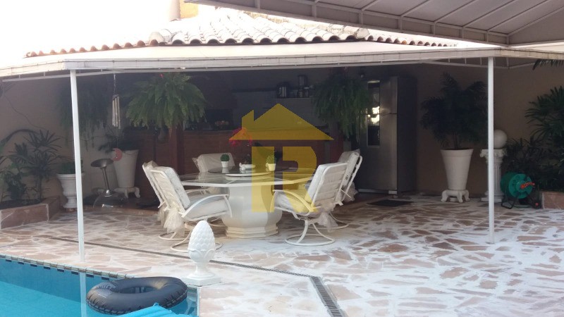 Casa de Condomínio com 5 quartos à venda e aluguel, 460m² — foto 13 de 21