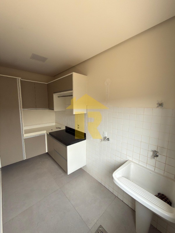 Casa de Condomínio com 4 quartos à venda, 330m² — foto 11 de 20