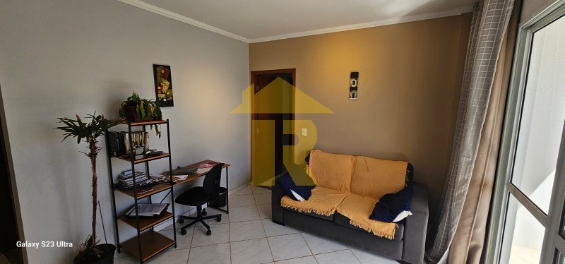 Apartamento com 2 quartos à venda, 80m² — foto 2 de 21