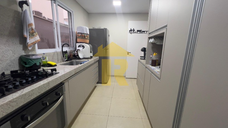 Casa de Condomínio com 3 quartos para aluguel, 115m² — foto 8 de 36
