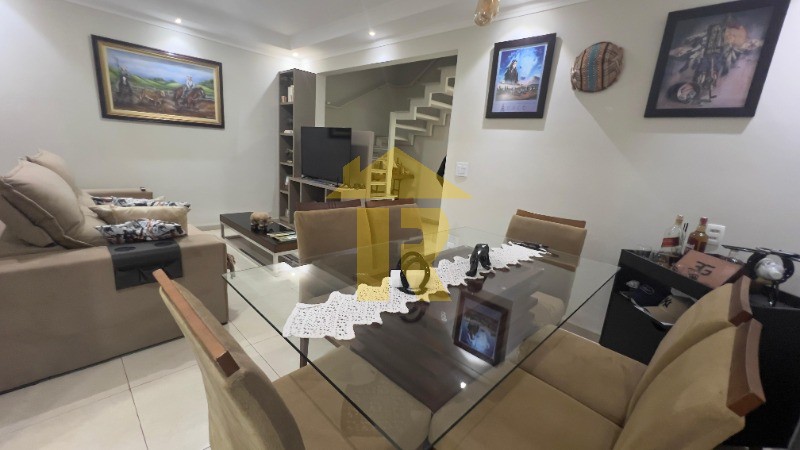Casa de Condomínio com 3 quartos para aluguel, 115m² — foto 2 de 36