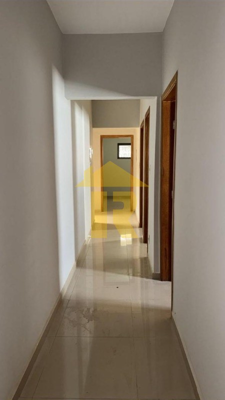 Casa com 4 quartos à venda, 220m² — foto 16 de 20