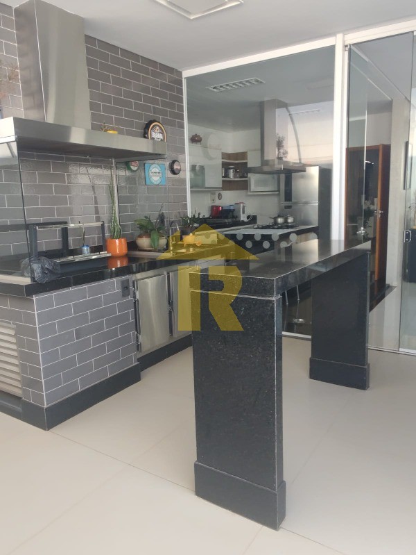 Casa de Condomínio com 3 quartos à venda, 217m² — foto 17 de 25