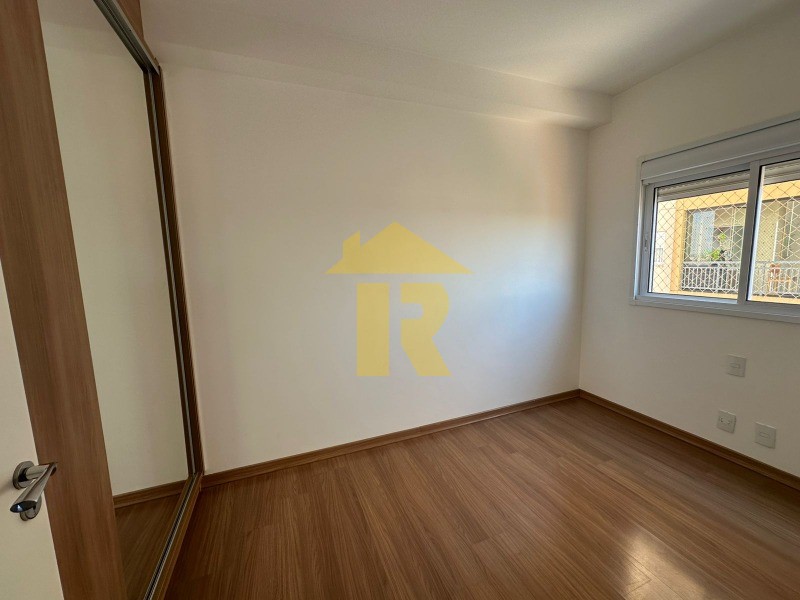 Apartamento com 3 quartos para aluguel, 77m² — foto 19 de 33