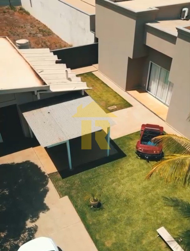 Casa de Condomínio com 3 quartos à venda, 360m² — foto 4 de 20
