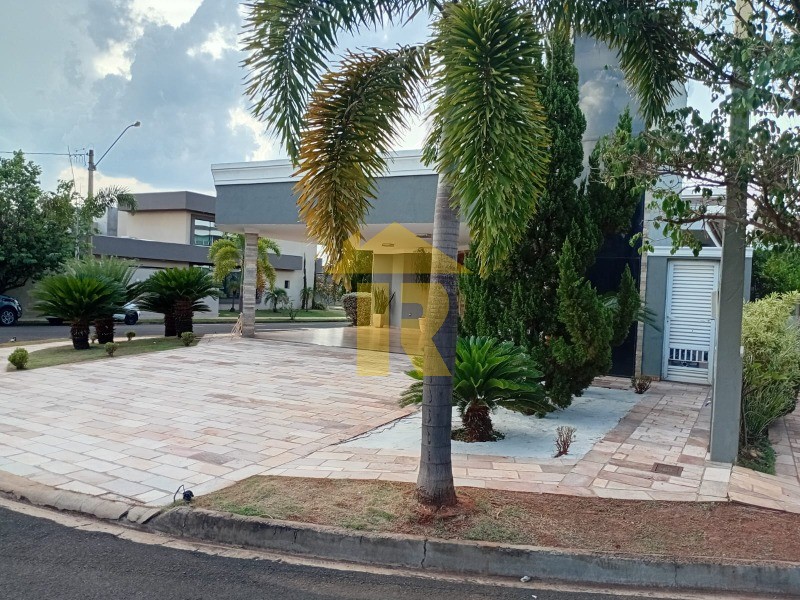 Casa de Condomínio com 3 quartos à venda e aluguel, 205m² — foto 3 de 59