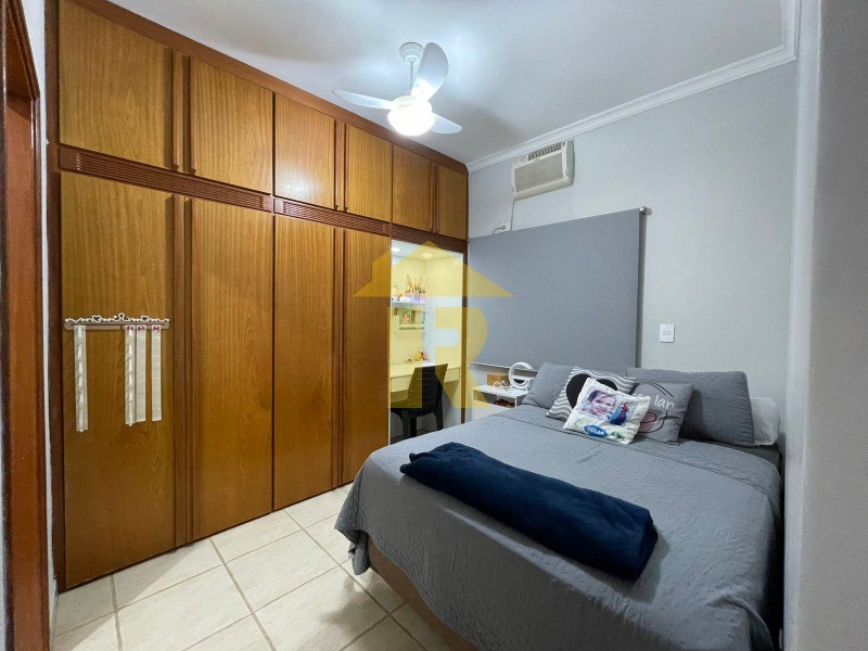 Casa com 3 quartos à venda, 227m² — foto 27 de 37