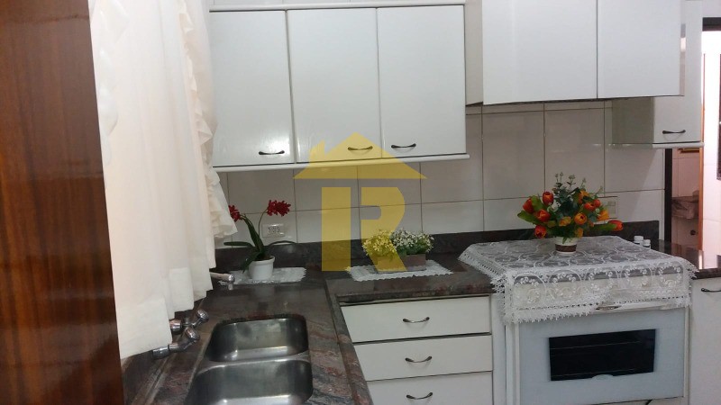 Casa de Condomínio com 5 quartos à venda e aluguel, 460m² — foto 8 de 21