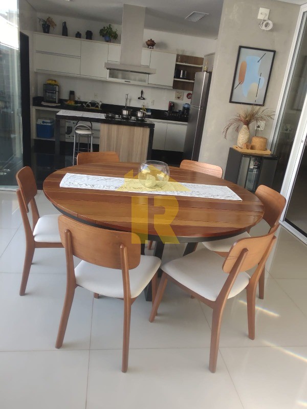 Casa de Condomínio com 3 quartos à venda, 217m² — foto 15 de 25