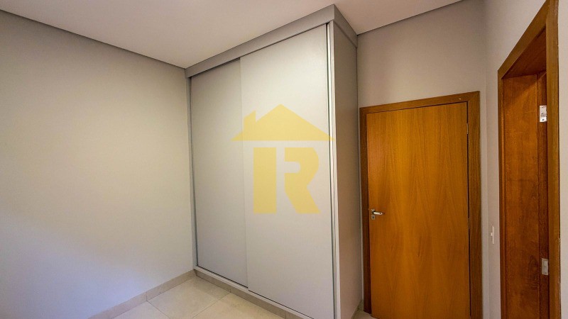 Casa de Condomínio com 3 quartos à venda, 360m² — foto 13 de 17