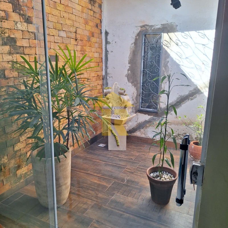 Casa com 3 quartos para aluguel, 300m² — foto 30 de 31