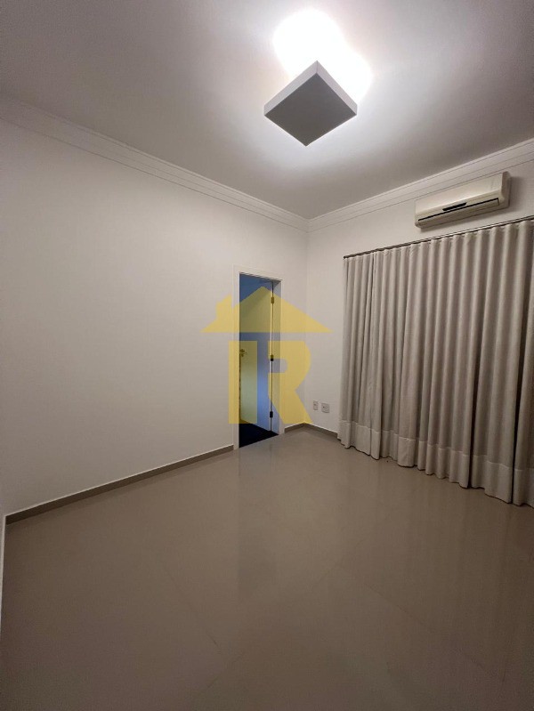 Casa de Condomínio com 4 quartos à venda, 320m² — foto 22 de 32
