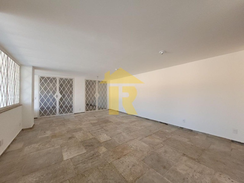 Casa com 3 quartos à venda, 405m² — foto 7 de 35