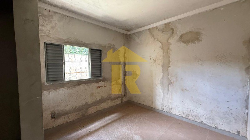 Casa com 3 quartos à venda, 244m² — foto 9 de 27
