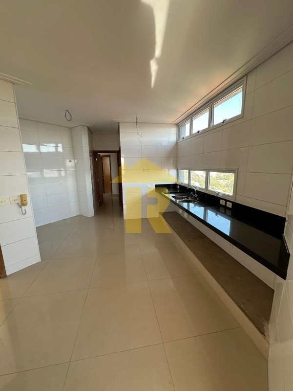 Apartamento com 4 quartos à venda, 388m² — foto 12 de 30