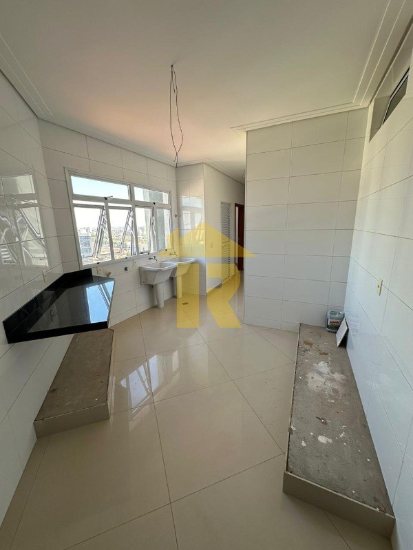 Apartamento com 4 quartos à venda, 388m² — foto 13 de 30