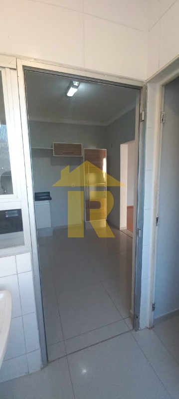 Apartamento com 3 quartos à venda, 100m² — foto 11 de 27