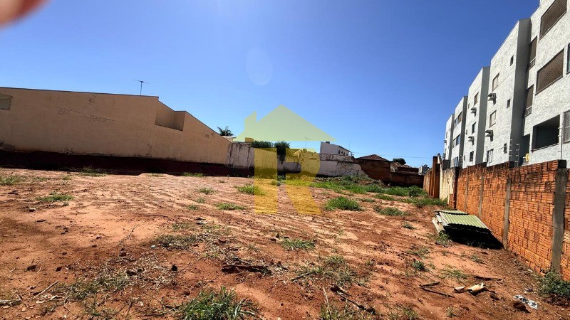 Terreno / Lote / Condomínio  à venda, 900m² — foto 6 de 12