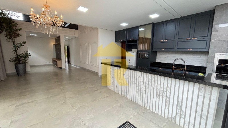 Casa de Condomínio com 3 quartos à venda, 245m² — foto 12 de 29