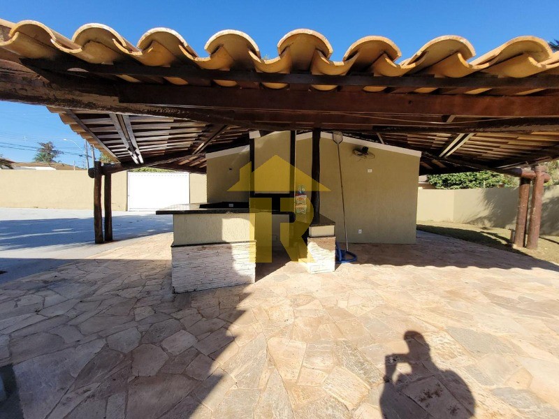 Casa com 3 quartos à venda, 405m² — foto 34 de 35