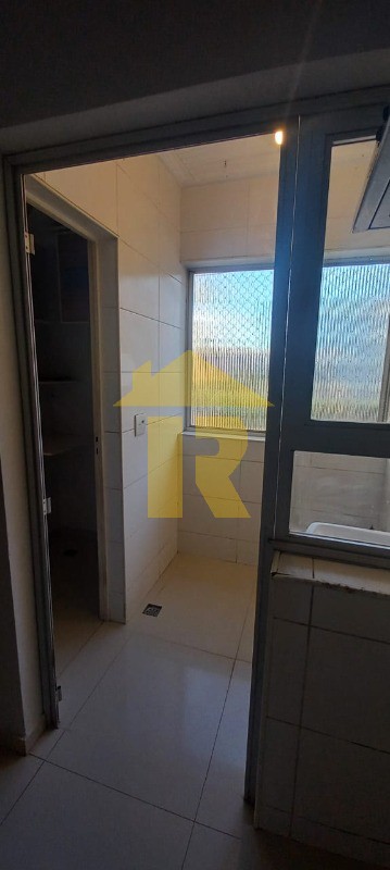 Apartamento com 3 quartos à venda, 100m² — foto 13 de 27