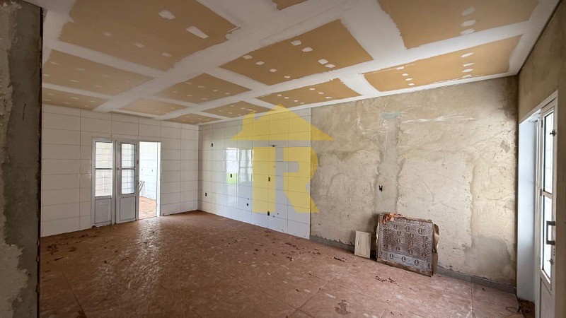 Casa com 3 quartos à venda, 244m² — foto 18 de 27