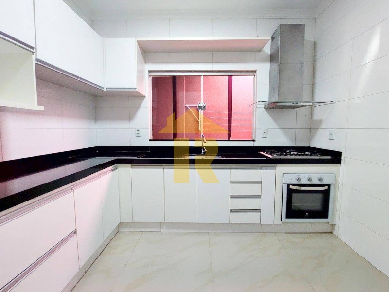 Casa de Condomínio com 3 quartos à venda, 120m² — foto 14 de 46