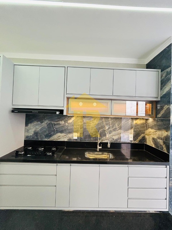 Casa de Condomínio com 3 quartos à venda, 134m² — foto 10 de 32