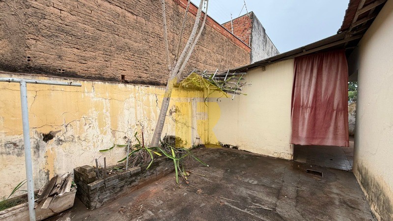 Casa com 2 quartos à venda e aluguel, 200m² — foto 22 de 33