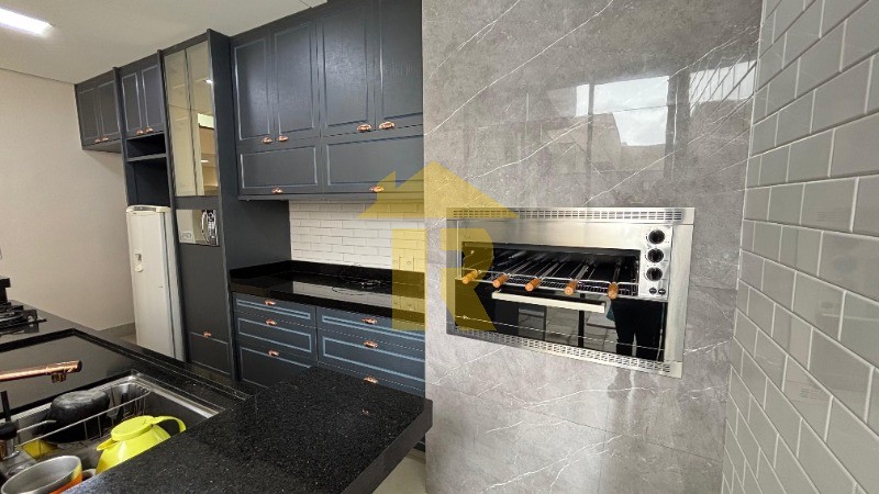 Casa de Condomínio com 3 quartos à venda, 245m² — foto 13 de 29