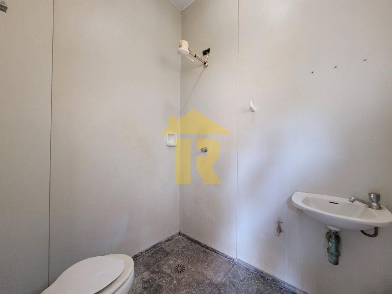 Casa com 3 quartos à venda, 405m² — foto 16 de 35