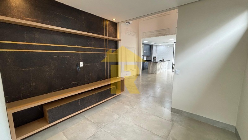 Casa de Condomínio com 3 quartos à venda, 245m² — foto 8 de 29