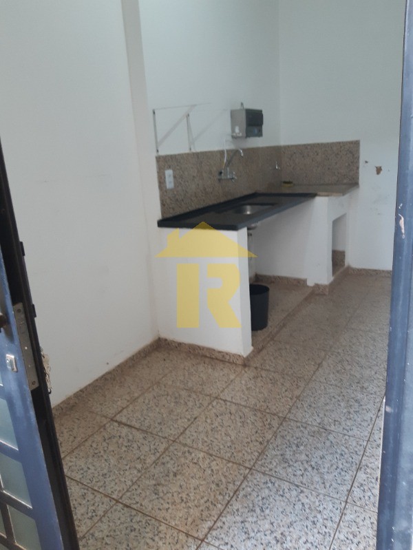Prédio com 10 quartos para aluguel, 380m² — foto 67 de 67