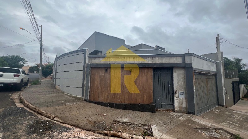 Casa com 3 quartos à venda, 120m² — foto 1 de 20