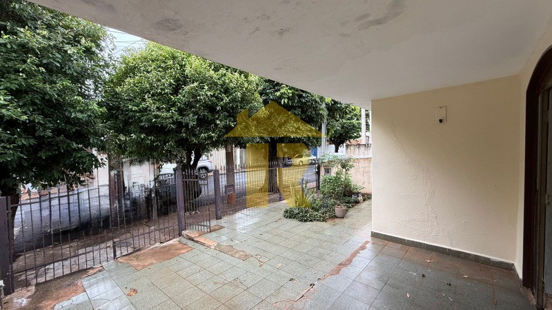 Casa com 2 quartos à venda e aluguel, 200m² — foto 6 de 33