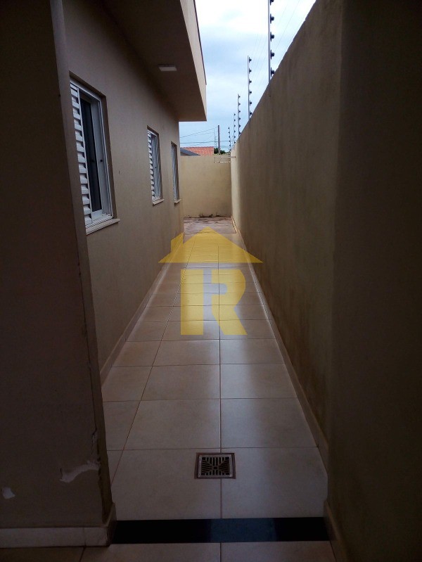 Casa com 3 quartos à venda, 100m² — foto 5 de 31