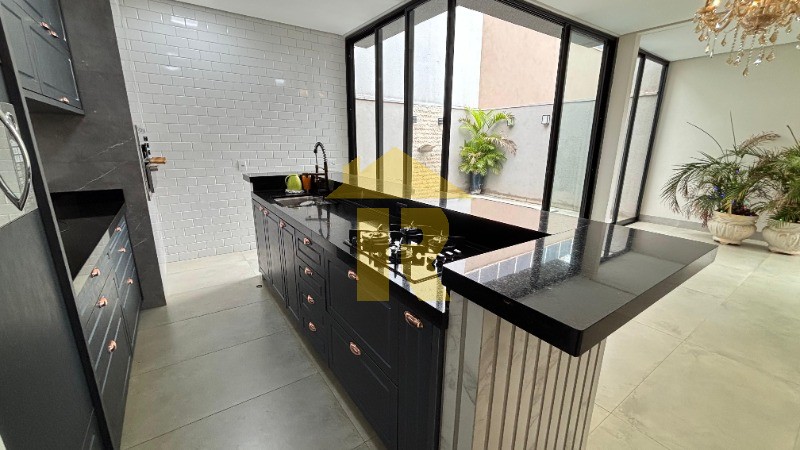 Casa de Condomínio com 3 quartos à venda, 245m² — foto 14 de 29
