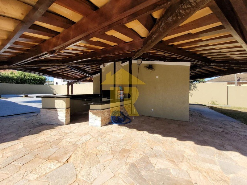 Casa com 3 quartos à venda, 405m² — foto 33 de 35