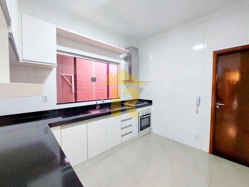 Casa de Condomínio com 3 quartos à venda, 120m² — foto 12 de 46