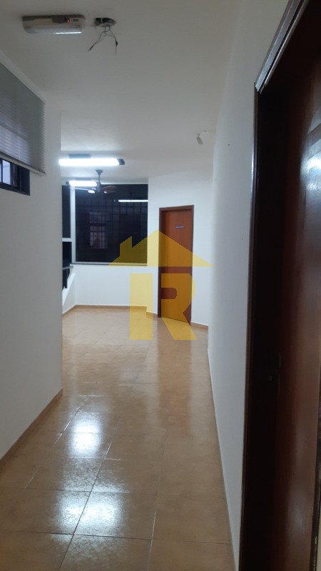 Prédio com 10 quartos para aluguel, 380m² — foto 16 de 67
