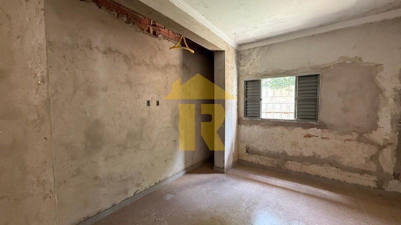 Casa com 3 quartos à venda, 244m² — foto 7 de 27