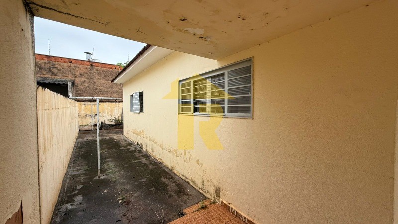 Casa com 2 quartos à venda e aluguel, 200m² — foto 5 de 33