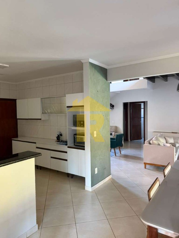 Casa de Condomínio com 4 quartos à venda, 560m² — foto 25 de 33
