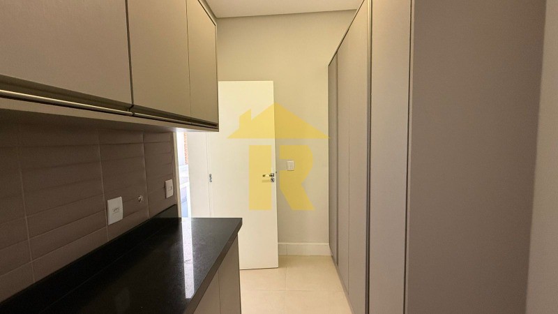 Casa de Condomínio com 3 quartos à venda, 320m² — foto 19 de 27