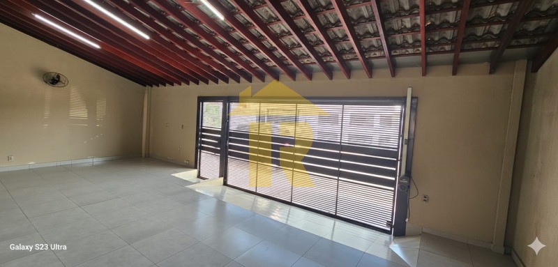 Casa com 2 quartos à venda, 65m² — foto 2 de 20