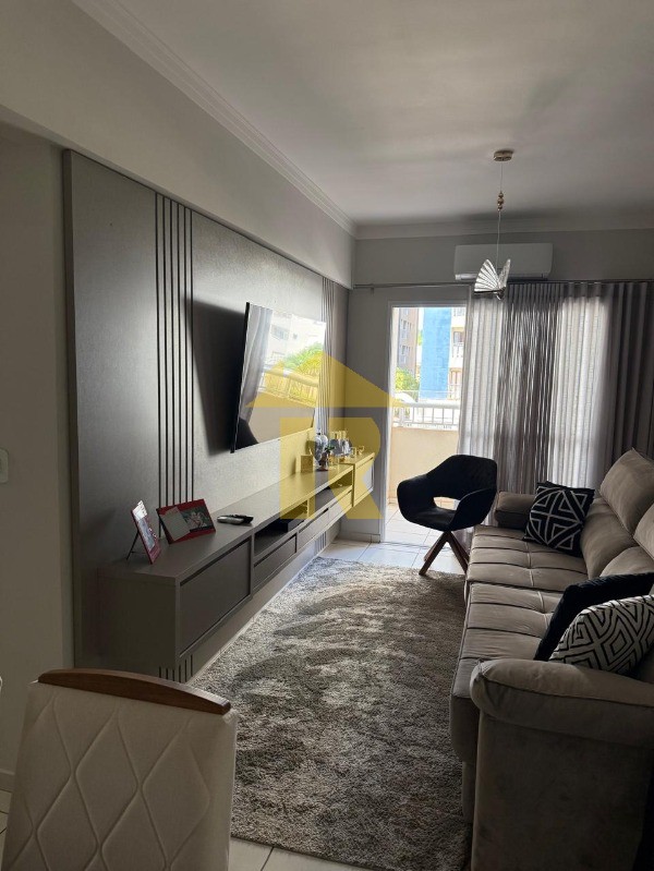Apartamento com 2 quartos à venda, 67m² — foto 2 de 22
