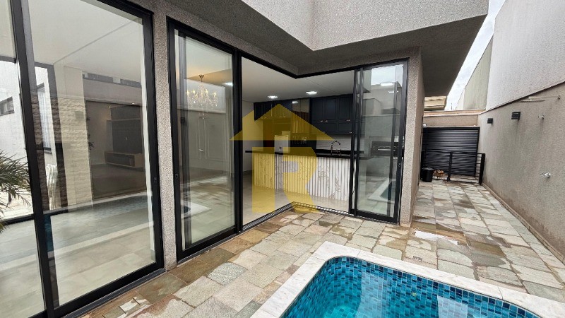 Casa de Condomínio com 3 quartos à venda, 245m² — foto 18 de 29