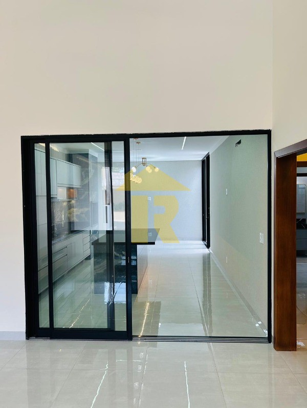Casa de Condomínio com 3 quartos à venda, 134m² — foto 8 de 32