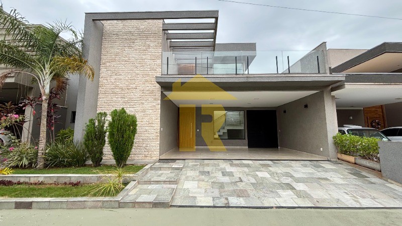 Casa de Condomínio com 3 quartos à venda, 245m² — foto 1 de 29