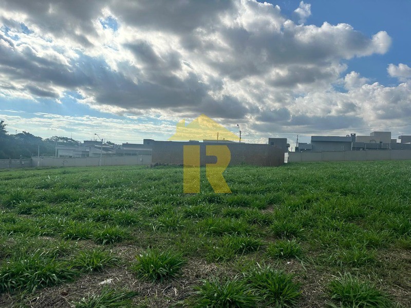 Terreno / Lote / Condomínio  à venda, 300m² — foto 20 de 20